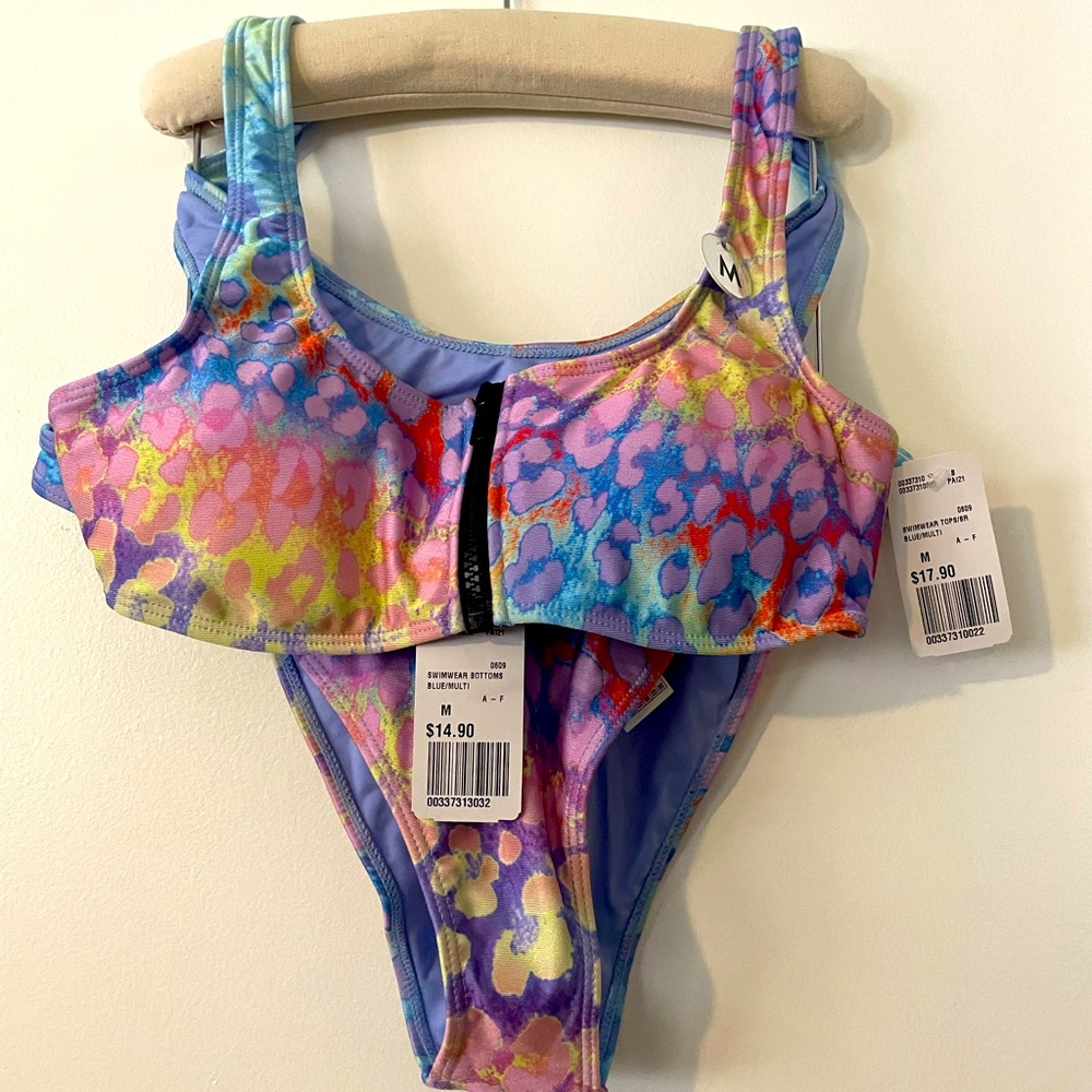 Multicolor animal print bikini set NWT, medium top and bottom